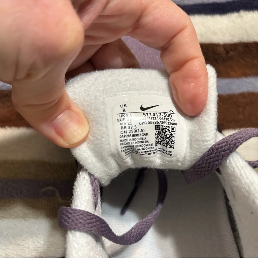 Women’s Nike Air Max in near perfect condition - Picture 3 of 4